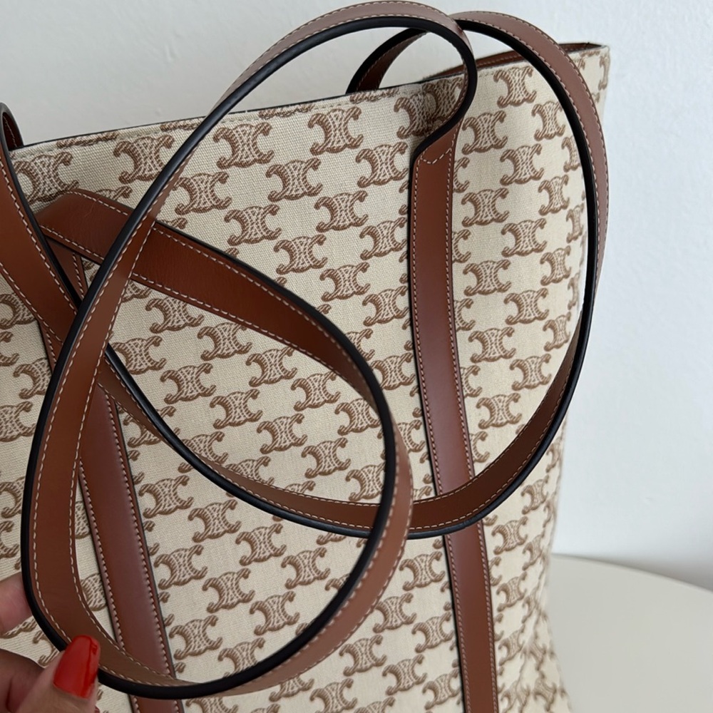 Celine *NEW* Triomphe Tan and Brown Women's Tote Bag with Pouch & Dust Cover - Picture 9 of 15